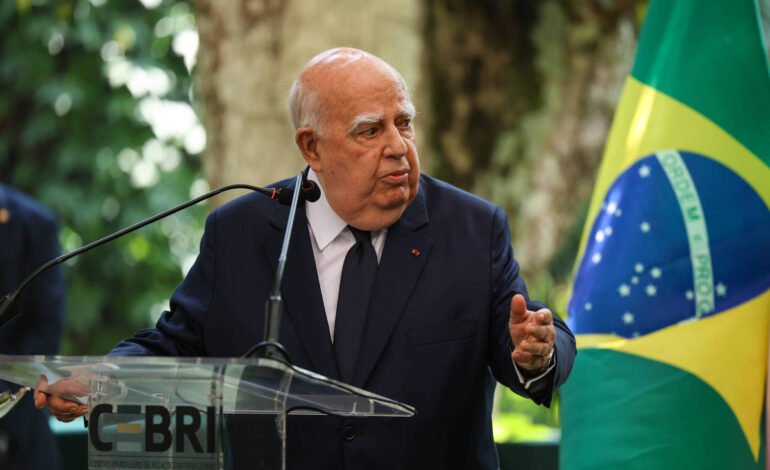 ‘Memórias’, do embaixador Marcos Azambuja, é uma aula de diplomacia