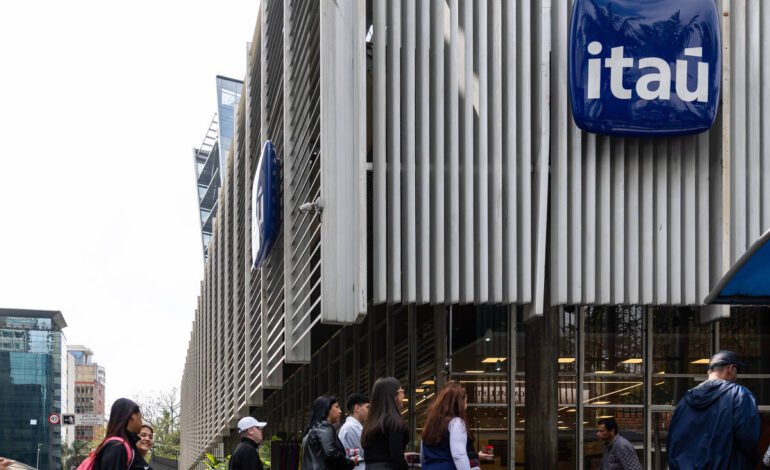 Itaú compra participações das Casas Bahia, Assaí e dono do Pão da Açúcar na financeira FIC por R$ 786 mi.