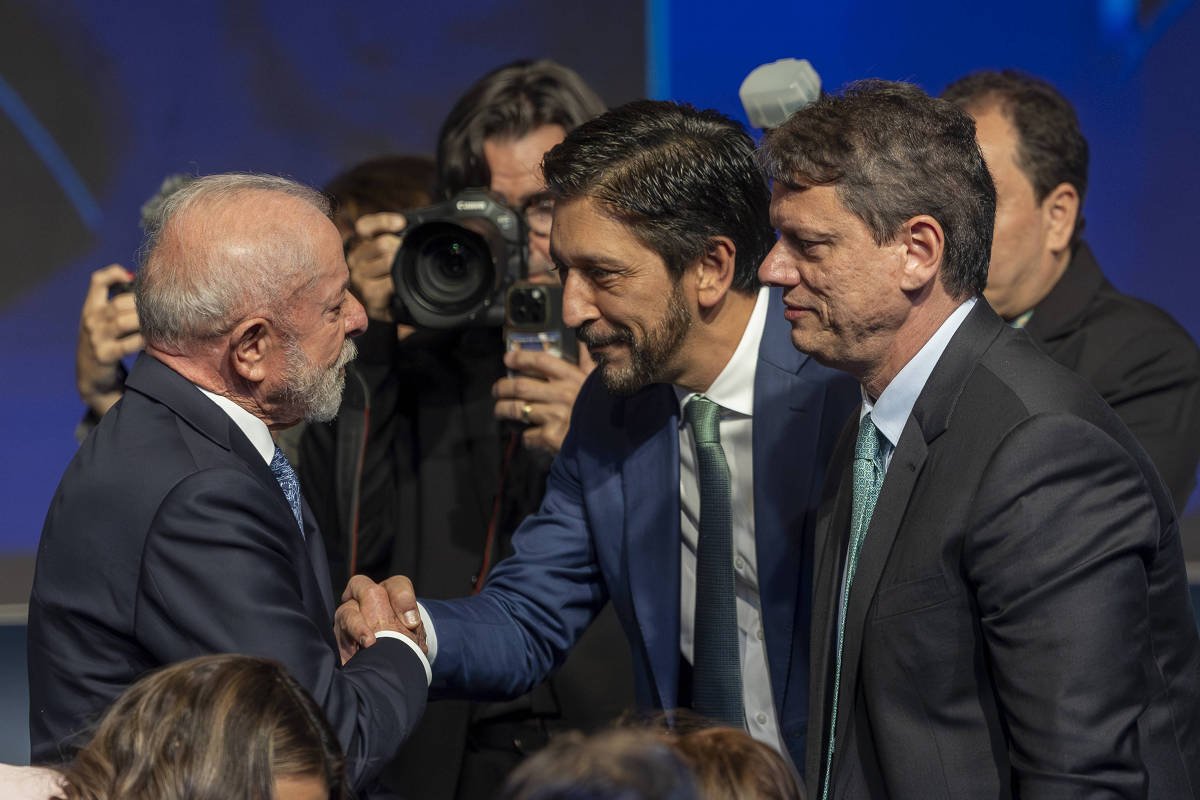 SBT News foge do escopo do canal aberto de olho no prestígio das classes A e B