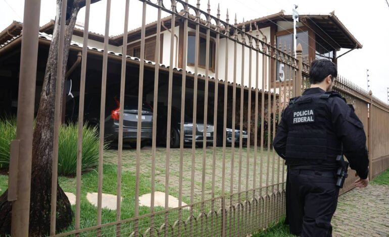 PF mira senador Weverton Rocha e prende número 2 de ministério em operação contra fraudes no INSS