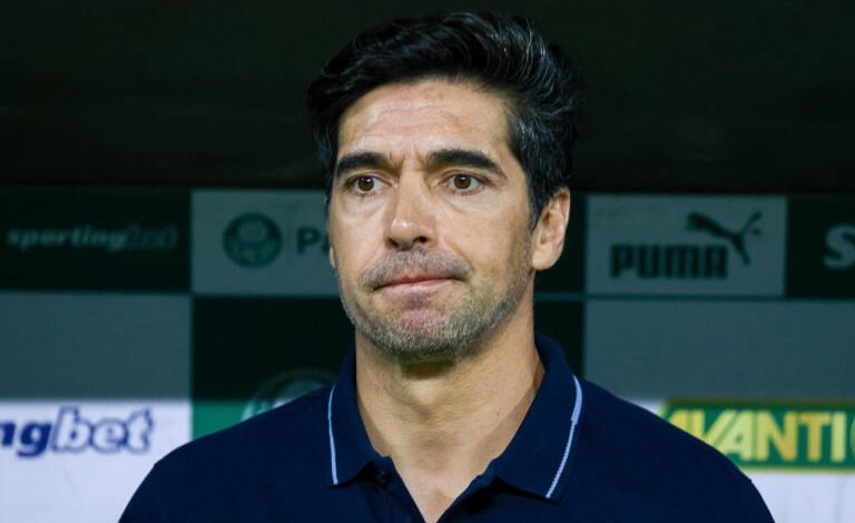 Fala de Abel Ferreira antes de jogo do Palmeiras revolta torcedores do Flamengo