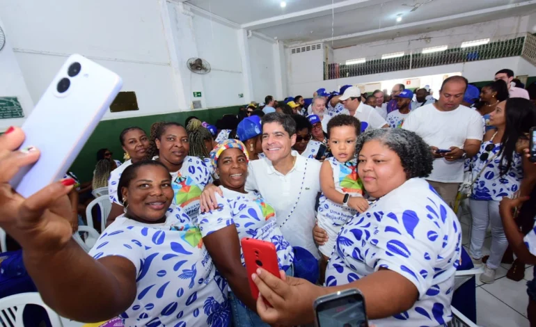 ACM Neto participa da Lavagem da Purificação em Santo Amaro