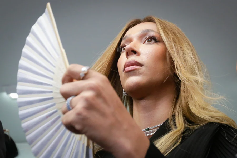 Justiça Federal rejeita ação penal com participação de Erika Hilton