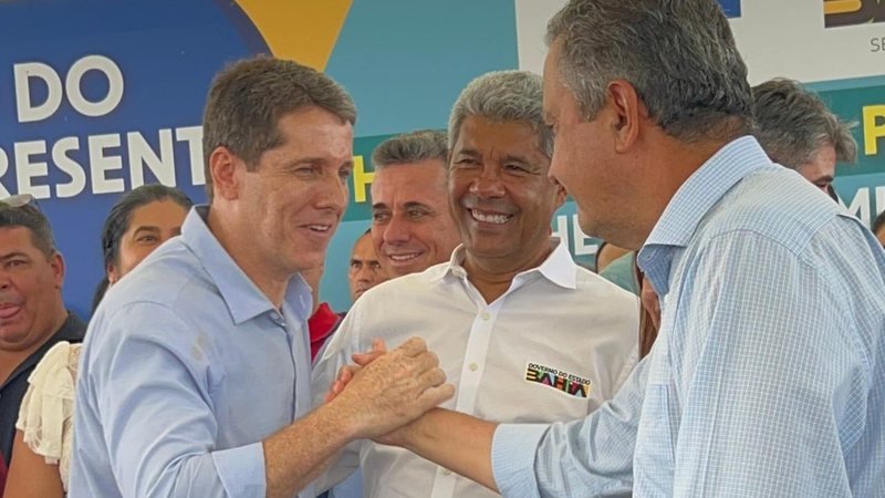 Rui Costa critica prefeito de Jequié e eleva tom político