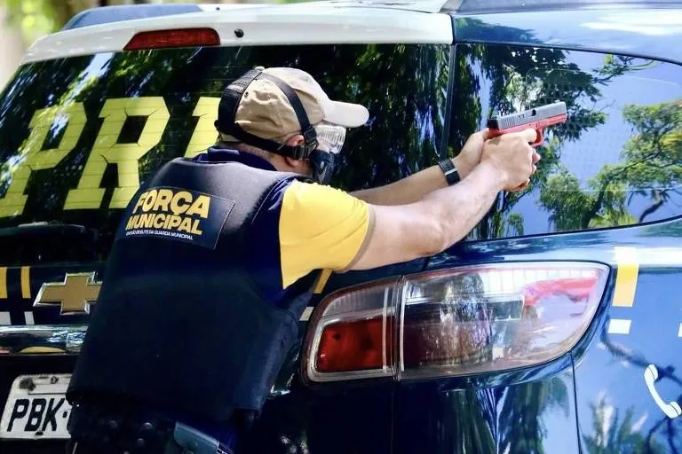 Rio inicia operações da Força Municipal contra roubos