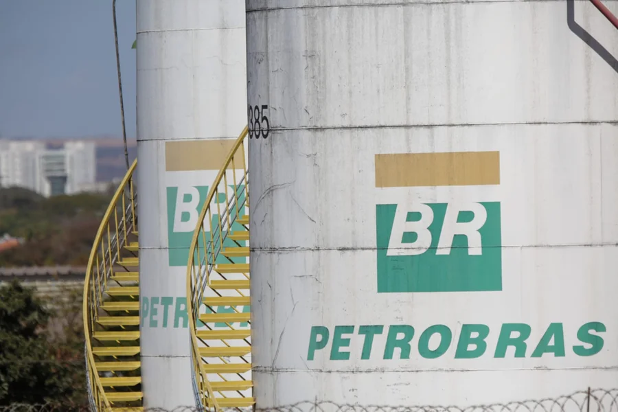 Petrobras anuncia aumento no preço do diesel