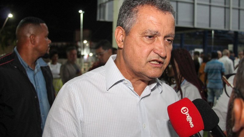 Rui Costa garante avanço das obras da FIOL na Bahia