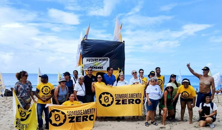 Protesto cobra limites à construção na Barra