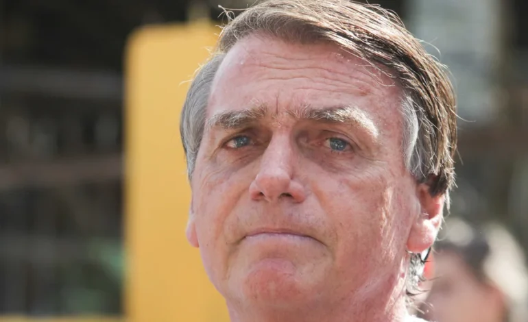 Datafolha: maioria defende prisão domiciliar para Bolsonaro