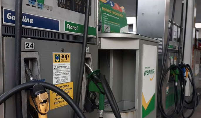 Gasolina e diesel ficam mais baratos na Bahia