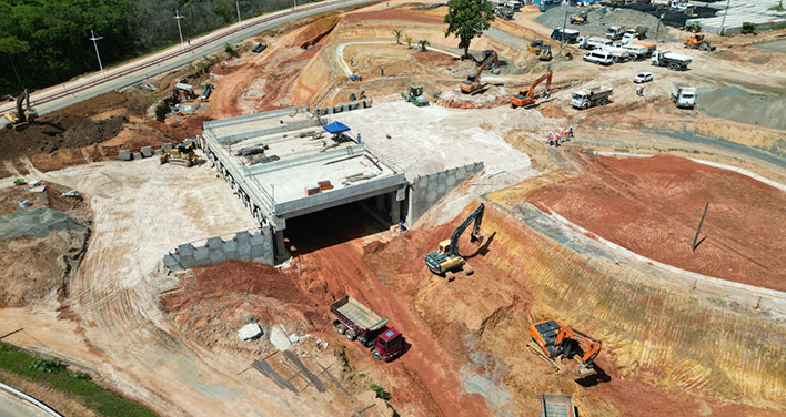 TCE usa drones para fiscalizar obras do VLT em Salvado