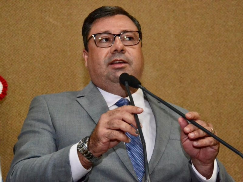 Emerson Penalva defende liberdade de Binho Galinha em caso de candidatura validada